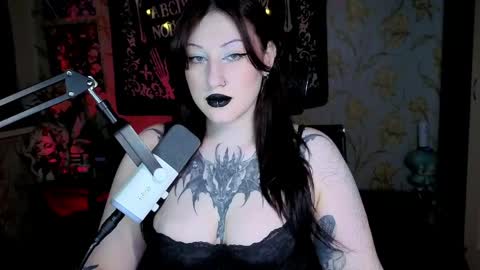 Hi Im Kimberly but u can call me Kim. Turn on ur sound i love to talk and moan online show from May 18, 4:18 am