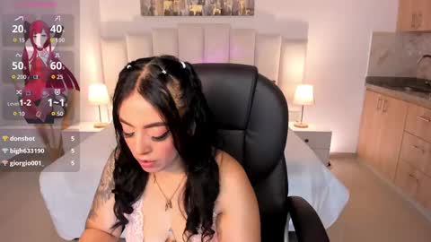 kim online show from October 25, 11:29 am