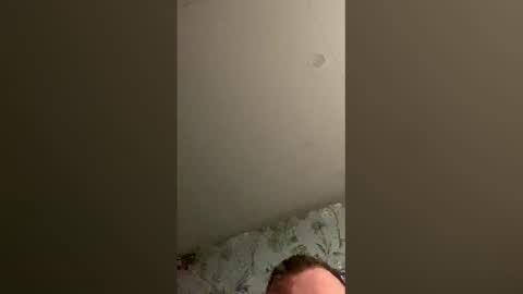 Snapshot of kimandjamie11 chatting on January 5, 7:28 pm kimandjamie11 online show from January 5, 7:28 pm