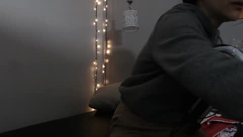 Snapshot of kimandyuk chatting on January 4, 7:13 pm Kim  Yuk online show from January 4, 7:13 pm