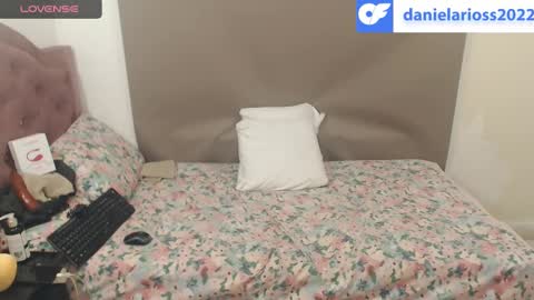 Snapshot of kimberjamesxx chatting on January 16, 3:23 am DANIELA online show from January 16, 3:23 am