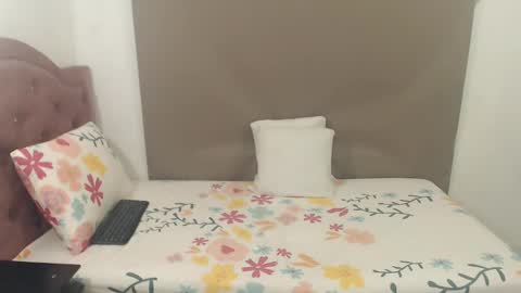 Snapshot of kimberjamesxx chatting on October 3, 9:56 pm DANIELA online show from October 3, 9:56 pm