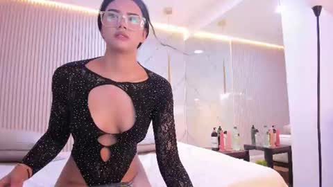 Snapshot of kimberly_montiel chatting on August 8, 6:54 pm kimberly Montiel online show from August 8, 6:54 pm