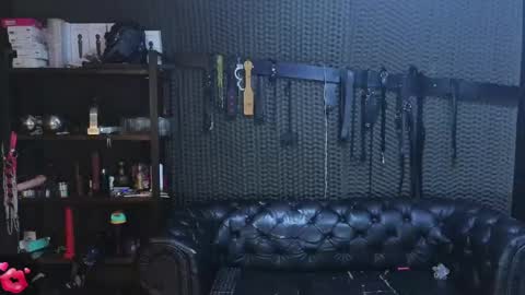 Snapshot of kimberly_swan_ chatting on May 24, 11:21 pm KIMBERLY SWAN online show from May 24, 11:21 pm