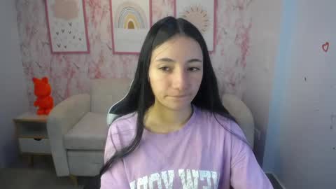 Snapshot of kimberly_thomson_t chatting on September 22, 10:39 am kimberly online show from September 22, 10:39 am