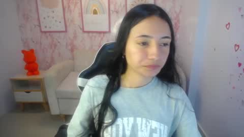 Snapshot of kimberly_thomson_t chatting on September 23, 10:51 am kimberly online show from September 23, 10:51 am