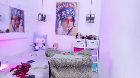 kimberly_thonson online show from May 16, 12:51 am