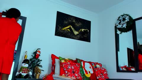 Kimberly Banks online show from December 4, 10:02 am