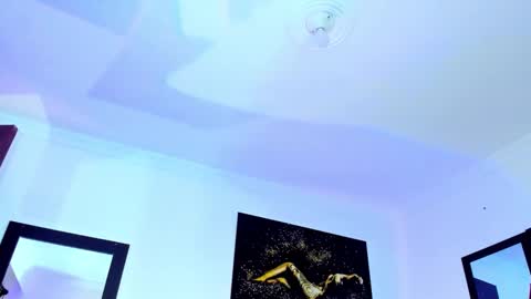 Kimberly Banks online show from February 5, 10:20 am