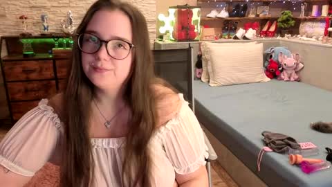 kimberlycaprice online show from April 9, 6:19 am