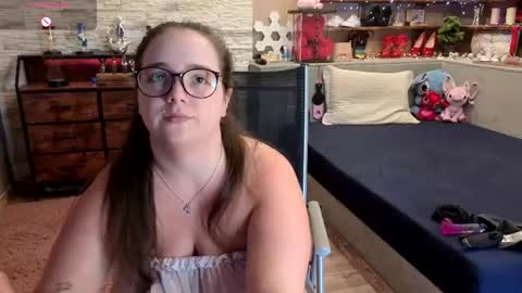 Snapshot of kimberlycaprice chatting on June 29, 10:15 am kimberlycaprice online show from June 29, 10:15 am