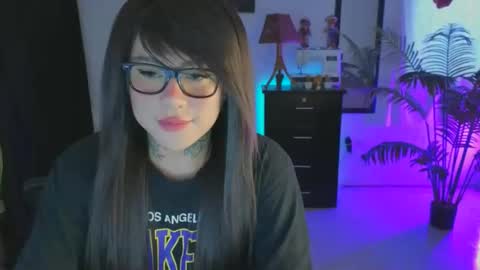 Snapshot of kimberlygati2 chatting on November 30, 7:29 pm Kimberly Polizzi online show from November 30, 7:29 pm