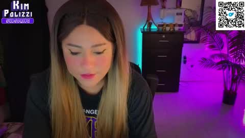 Snapshot of kimberlygati2 chatting on December 17, 5:30 pm Kimberly Polizzi online show from December 17, 5:30 pm