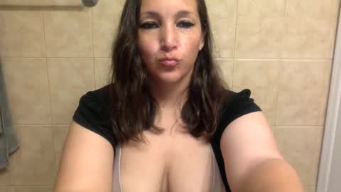 KimberlyLynn online show from October 29, 9:55 am