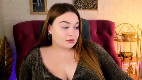 Snapshot of kimberlymaran chatting on December 14, 2:21 pm The one that you wont be able to forget online show from December 14, 2:21 pm