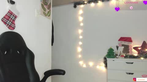 CAMI online show from December 8, 12:51 am