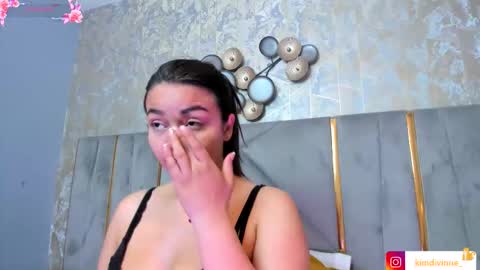  KIM  online show from November 14, 3:16 am