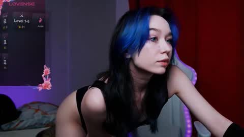 Snapshot of kimiko_luv chatting on March 12, 5:41 pm Kimiko online show from March 12, 5:41 pm