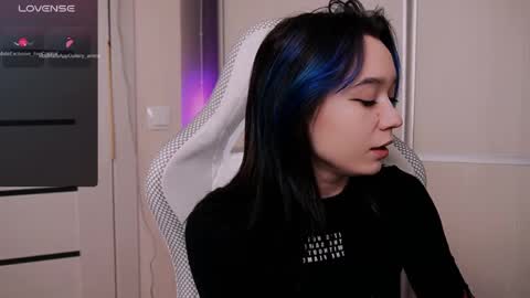 Snapshot of kimiko_luv chatting on May 1, 4:44 pm Kimiko online show from May 1, 4:44 pm