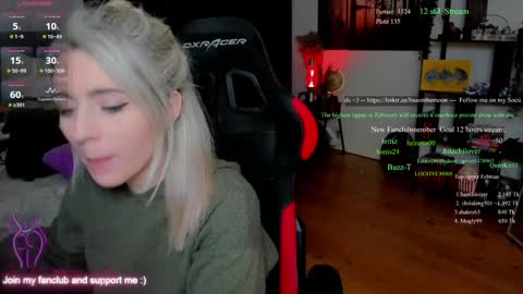 Wolfs Girl online show from February 8, 8:45 pm