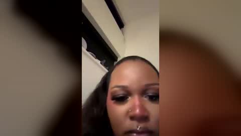 kimkums21 online show from July 9, 1:31 am
