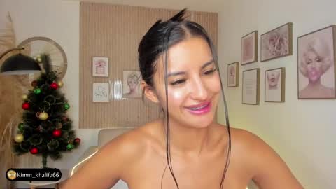Snapshot of kimm_khalifa chatting on December 20, 3:03 am Kim online show from December 20, 3:03 am