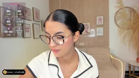 Snapshot of kimm_khalifa chatting on February 11, 12:59 am Kim online show from February 11, 12:59 am