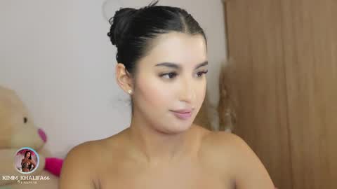 Kim  online show from April 25, 1:30 am