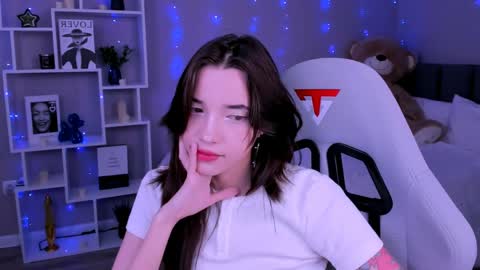 kimm wong online show from May 12, 2:41 am