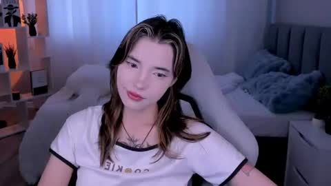 kimm wong online show from July 2, 3:34 am