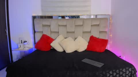 Snapshot of kimmatthews chatting on September 23, 12:35 am online show from September 23, 12:35 am