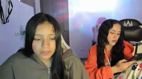 kimmi online show from December 3, 11:25 pm