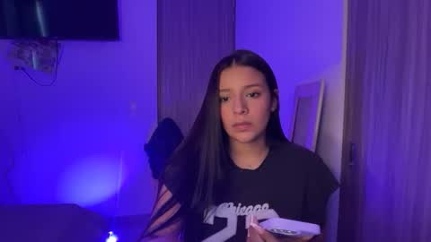 kimmi online show from March 20, 8:35 pm