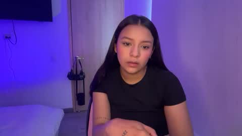 kimmi online show from May 12, 1:19 pm