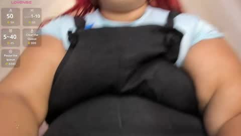 Snapshot of kimmie_kaboom_ chatting on April 28, 7:41 pm Karla online show from April 28, 7:41 pm