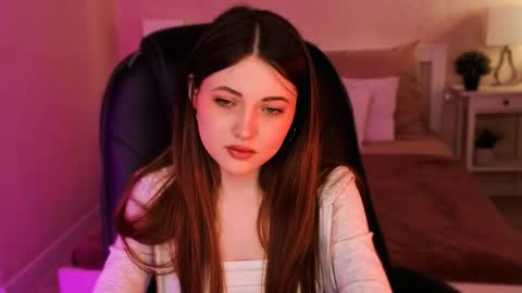  Your Kimmie  follow me  online show from May 2, 12:10 pm