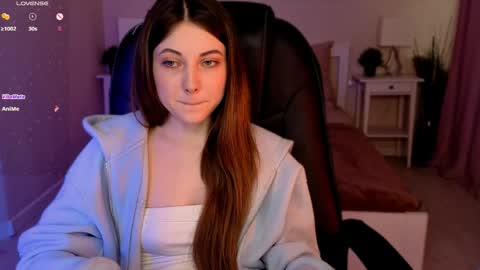  Your Kimmie  follow me  online show from May 15, 3:41 pm