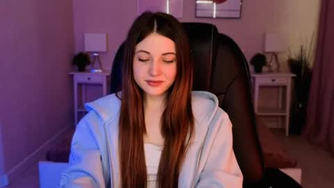  Your Kimmie  follow me  online show from May 16, 6:32 am