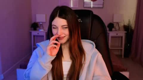  Your Kimmie  follow me  online show from May 16, 6:43 am