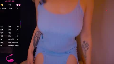 Snapshot of kimmy_chi chatting on July 9, 5:28 pm Lo online show from July 9, 5:28 pm