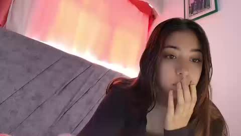 kimm online show from September 22, 2:41 pm