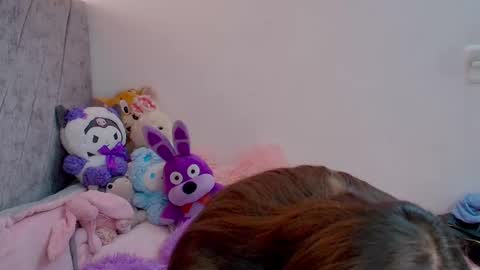 kimm online show from October 4, 8:18 pm