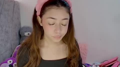 kimm online show from October 9, 2:48 pm