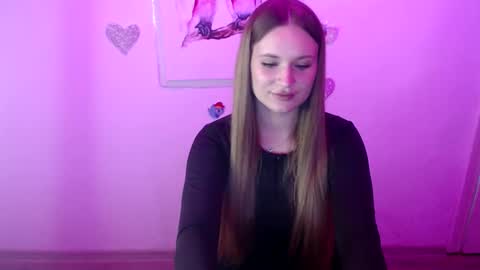 kimplz online show from September 18, 2:19 pm