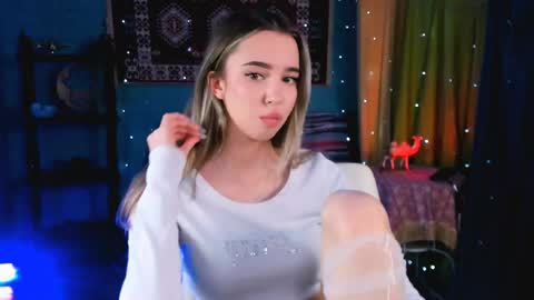 kimporins online show from April 29, 2:21 pm