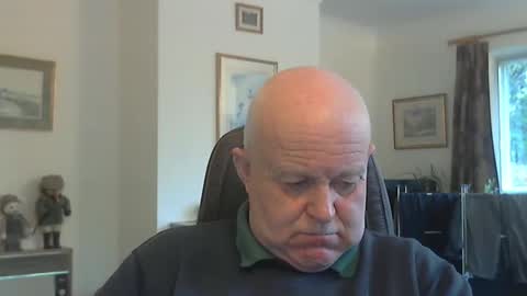 Snapshot of kindahairy4u chatting on November 3, 1:56 pm kindahairy4u online show from November 3, 1:56 pm