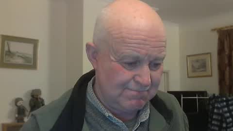 kindahairy4u online show from January 16, 7:29 pm