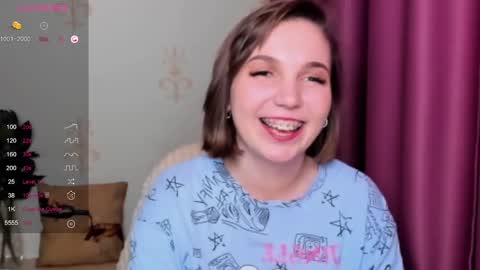 Snapshot of kindhazelhere_ chatting on December 27, 7:03 pm Hazel online show from December 27, 7:03 pm