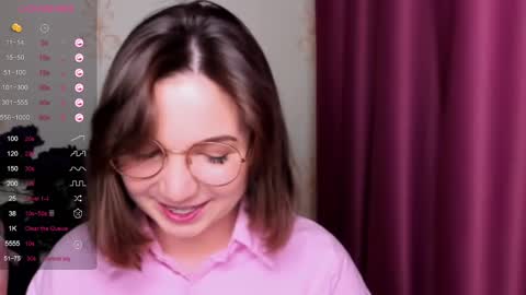 Snapshot of kindhazelhere_ chatting on February 26, 3:08 pm Hazel online show from February 26, 3:08 pm