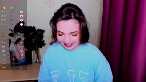 Snapshot of kindhazelhere_ chatting on September 28, 8:14 pm Hazel online show from September 28, 8:14 pm